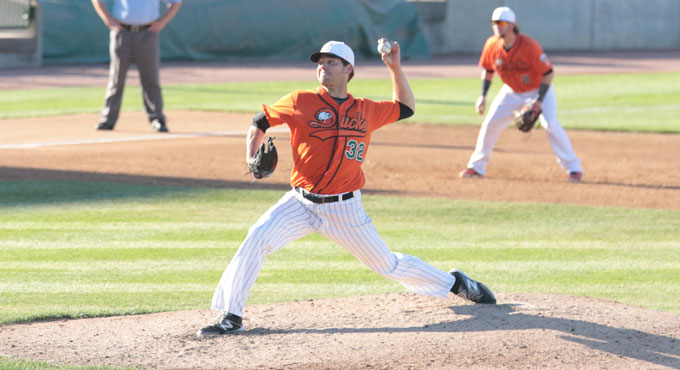 Dontrelle Willis Signs with Independent Long Island Ducks